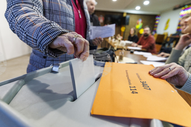 Изборният ден в Германия започна 