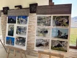 Казанлък - изложба - мегалити