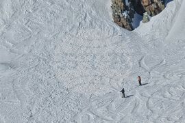 Рила планина - скиор - лавина
