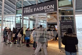 Нидерландия - Утрехт - магазин без пари - инициатива Free Fashion