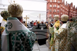 Великобритания - храм „Свети Йоан Рилски” - патриарх Даниил - света Божествена литургия