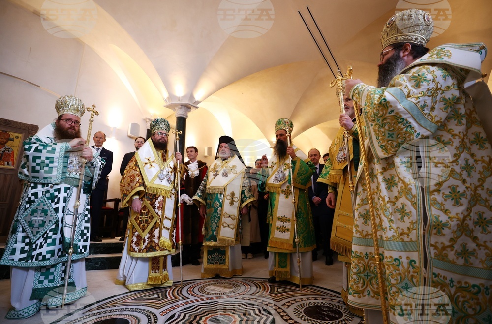 Великобритания - храм „Свети Йоан Рилски” - патриарх Даниил - света Божествена литургия