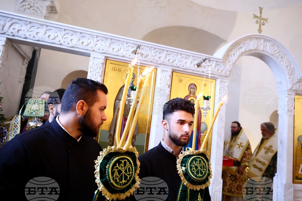 Великобритания - храм „Свети Йоан Рилски” - патриарх Даниил - света Божествена литургия