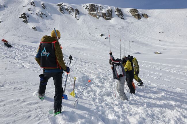 Рила планина - младежи - обучение по лавинна безопасност