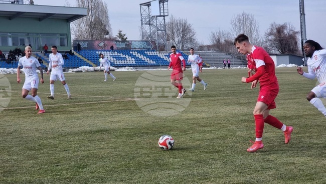 Фратрия си тръгна с успех от гостуването на Марек в Дупница