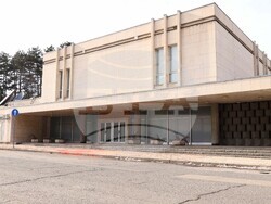 Посолство на Русия - разлята червена боя