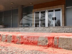 Посолство на Русия - разлята червена боя