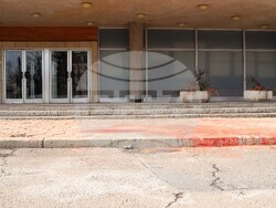 Посолство на Русия - разлята червена боя