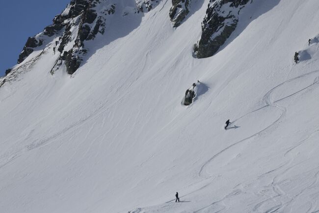 Условията за туризъм са лоши във високите части на планините, съобщиха от ПСС на БЧК