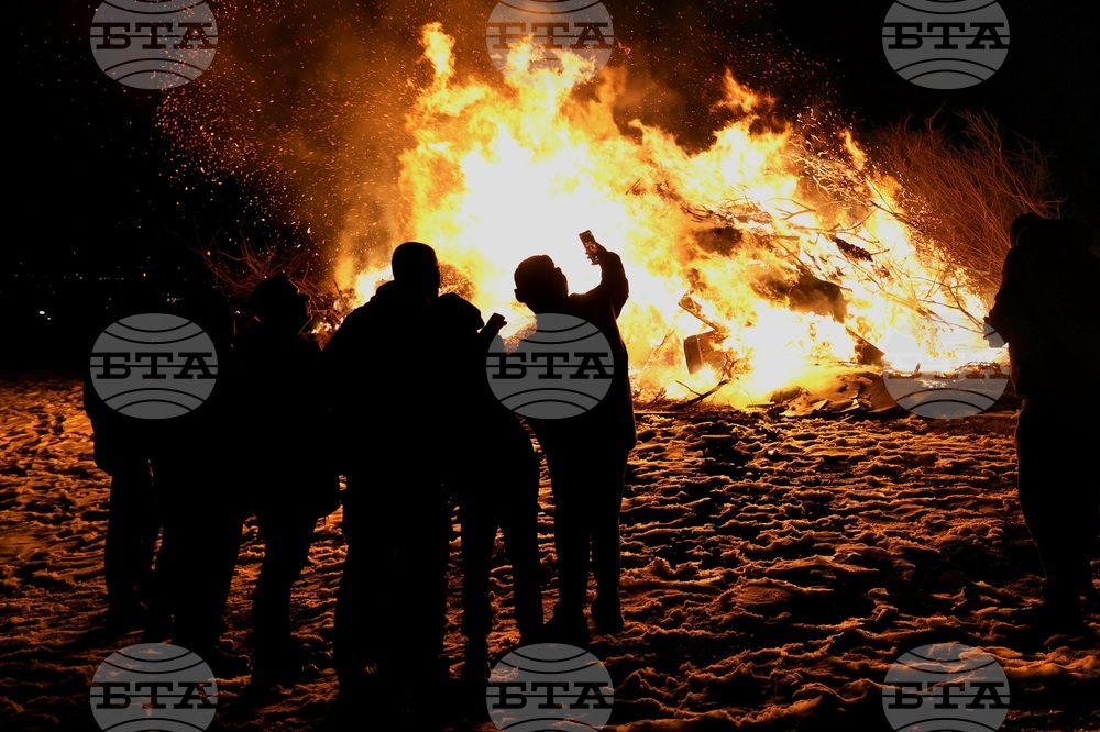 Село Лозен - месни заговезни - огън