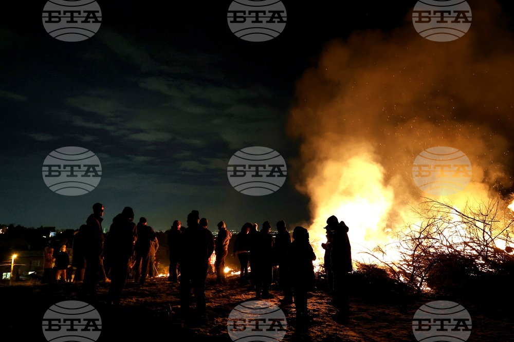 Село Лозен - месни заговезни - огън