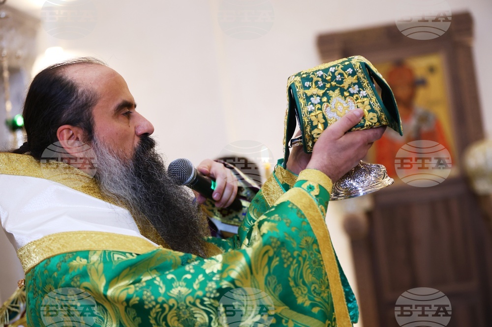 Великобритания - храм „Свети Йоан Рилски” - патриарх Даниил - света Божествена литургия
