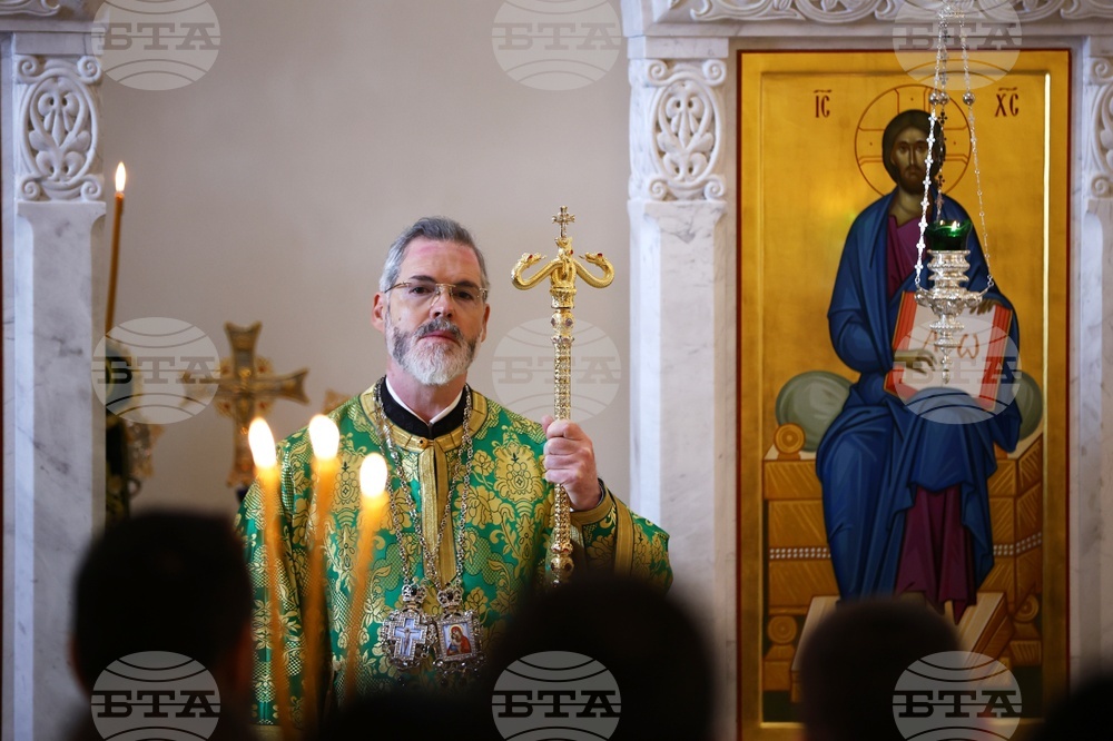 Великобритания - храм „Свети Йоан Рилски” - патриарх Даниил - света Божествена литургия