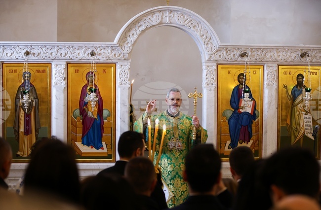 Света литургия и утреня ще бъдат отслужени днес от митрополит Антоний по повод храмовия празник на църквата „Св. Йоан Рилски“ в Лондон