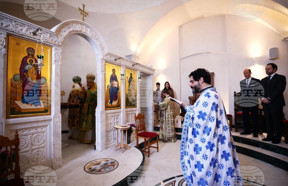 Великобритания - храм „Свети Йоан Рилски” - патриарх Даниил - света Божествена литургия