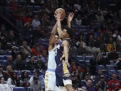 Spurs Pelicans Basketball