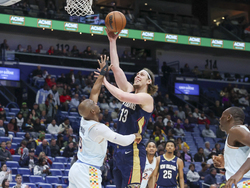 Spurs Pelicans Basketball