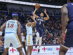 Spurs Pelicans Basketball