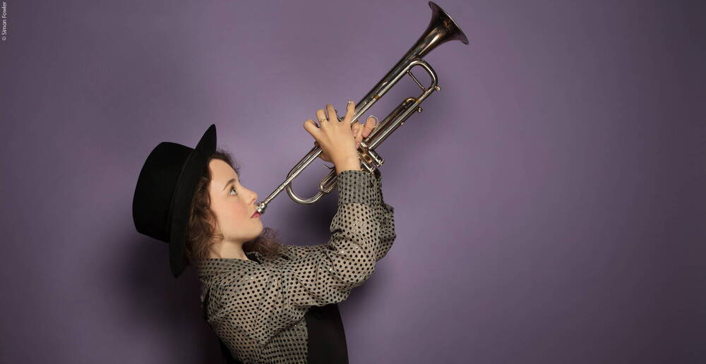 Чайковски, Бърнстейн и Гершуин звучат в концерта на френската тромпетистка Лусиен Реноден Вари