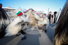 Средец - кукерски игри