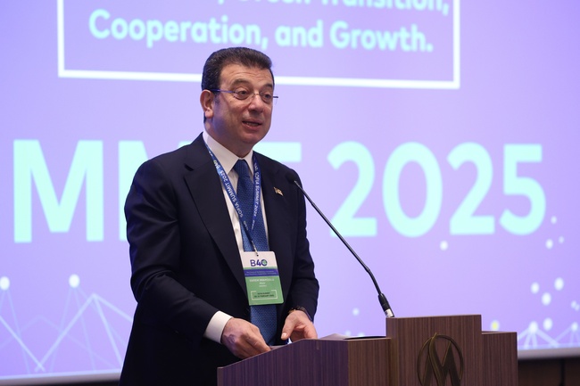 Арестуваният кмет на Истанбул Екрем Имамоглу критикува турското правителство и Ердоган в статия, публикувана от списание „Икономист“