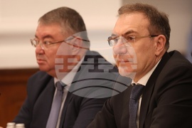 Министерски съвет - НСТС - извънредно заседание - Борислав Гуцанов