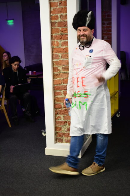 Премиерата на "Системна грршка 2052" е тази вечер в I am Studio