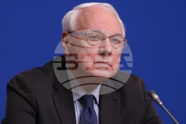 Национален пресклуб БТА - София - бойкот на търговските вериги - пресконференция  - Велизар Енчев