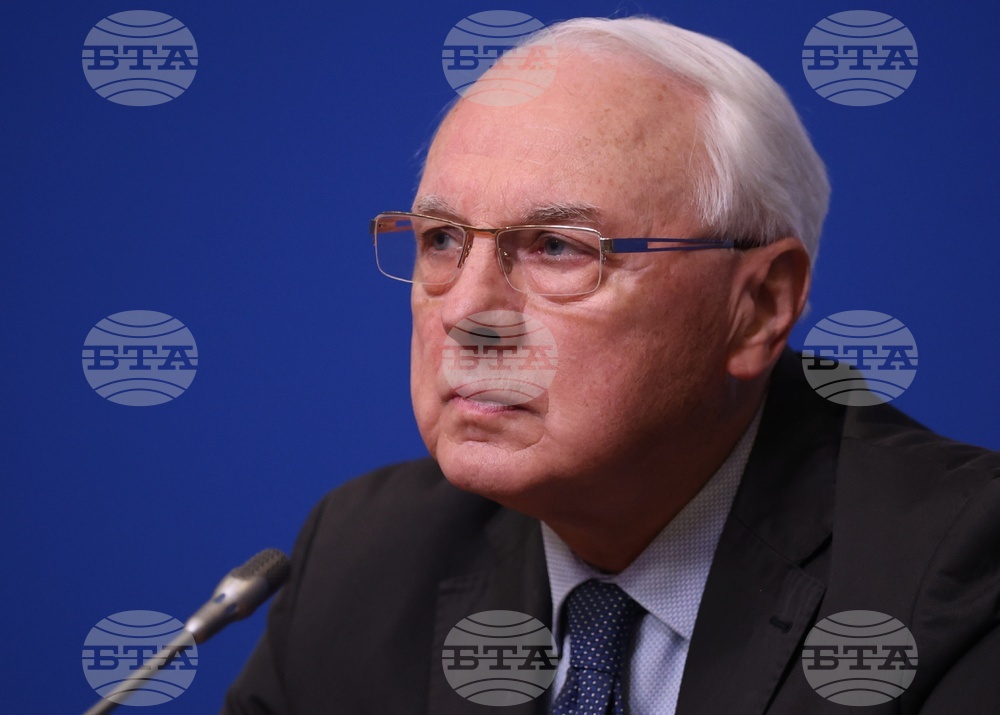 Национален пресклуб БТА - София - бойкот на търговските вериги - пресконференция - Велизар Енчев