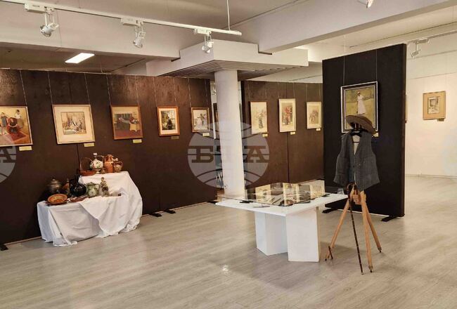 Откриха експозиция от живописни творби и лични вещи на Александър Божинов по повод 147 години от рождението му в Свищов