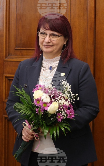 Новият ректор на Русенския университет доц. Десислава Атанасова встъпи в длъжност