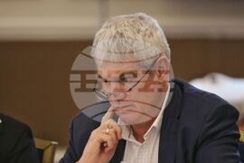 Икономически и социален съвет - „Анализ на действащата пенсионна система и предложения за нейното усъвършенстване”