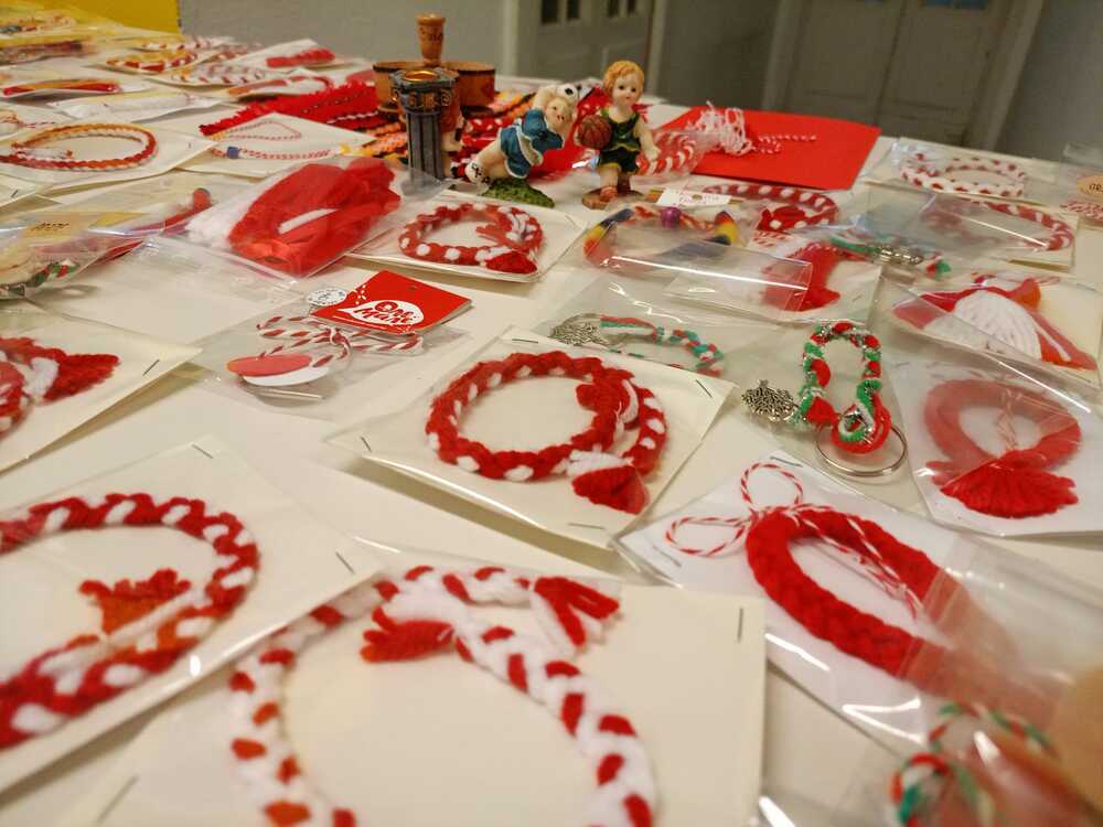 Благотворителен базар за мартеници се състоя в училище „Пейо Яворов“ в Милано