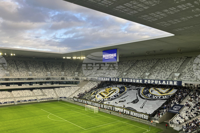 Кметът на Бордо обнадежден от преговорите с Оливер Кан за закупуването на местния футболен клуб