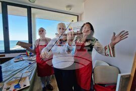 Бургас - „Рисуване на фара на надеждата” - инициатива