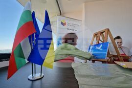 Бургас - „Рисуване на фара на надеждата” - инициатива