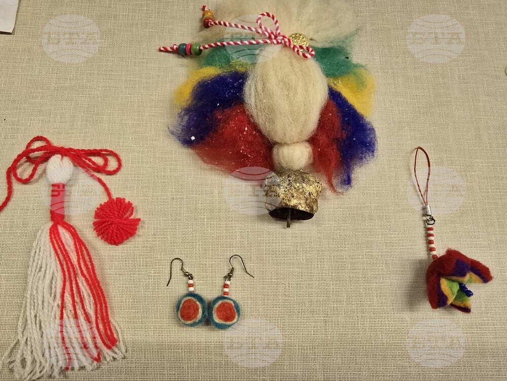 Специалисти ще покажат в Регионалния исторически музей във Видин как се изработват мартеници по метода „сухо плъстене“