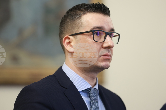 Economy Minister Dilov: Defence Industry Vital for Bulgarian Business Competitiveness and Growth