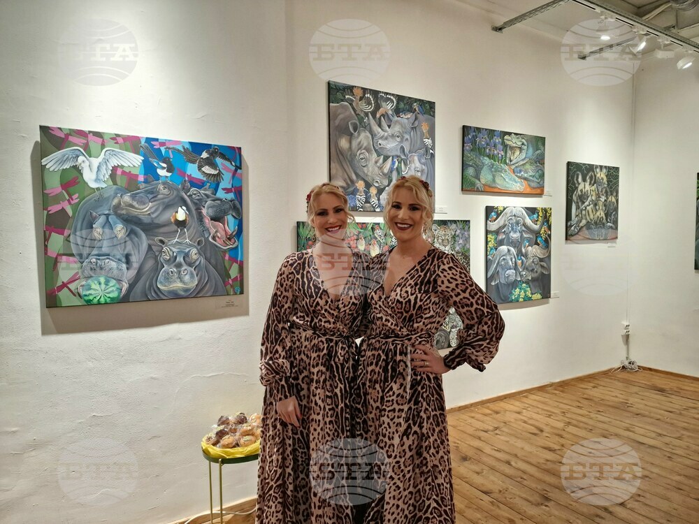 Художничките Елена и Стефания Иванови от Tornado Twins: В работата ни цари подреден хаос