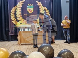 Радомир - "Успехи без граници" - деца - награди