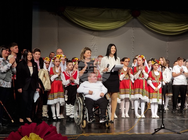 Кърджали - СУ "Йордан Йовков" - благотворителен концерт