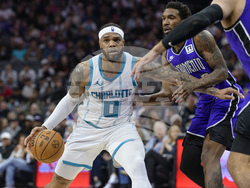 Hornets Kings Basketball