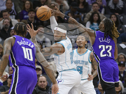 Hornets Kings Basketball