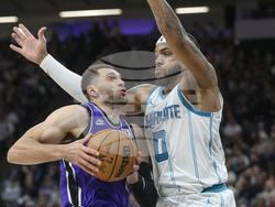 Hornets Kings Basketball