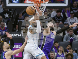 Hornets Kings Basketball