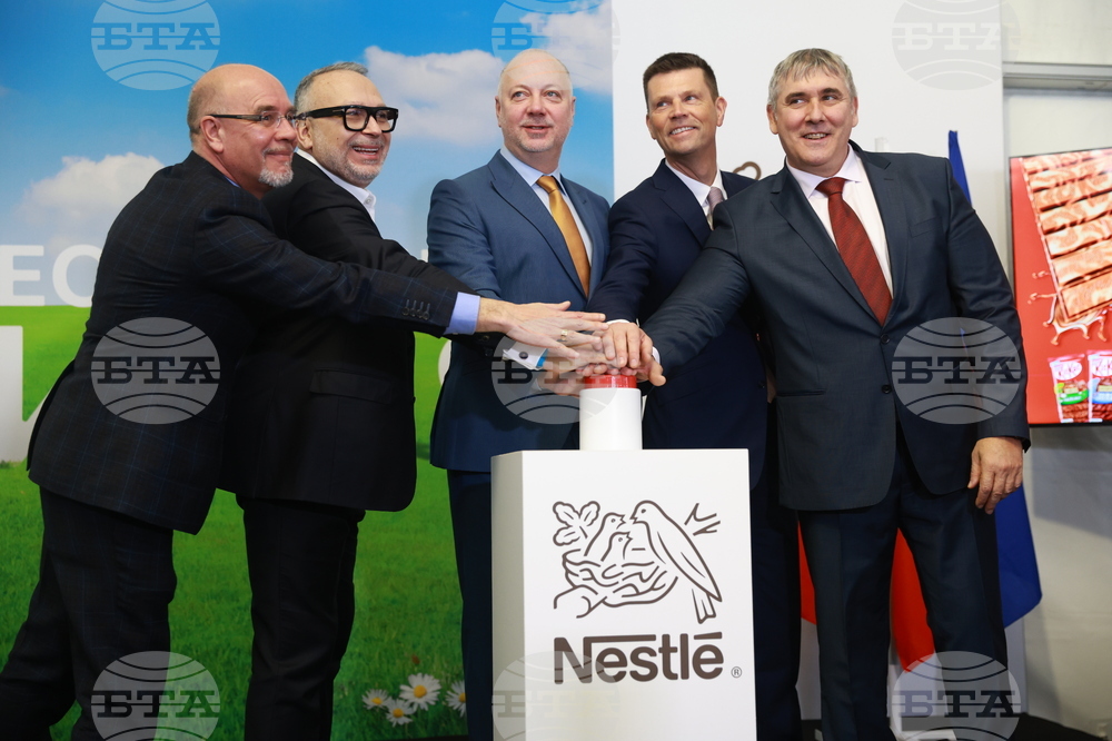 "Нестле България" откри нова производствена линия, която е единствена в Европа за шоколади "КитКат" и ще създаде 70 нови работни места