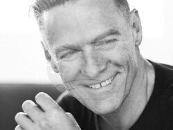 Брайън Адамс ще пее в зала „България“, снимка – KeyCom/ Nucoast Concerts