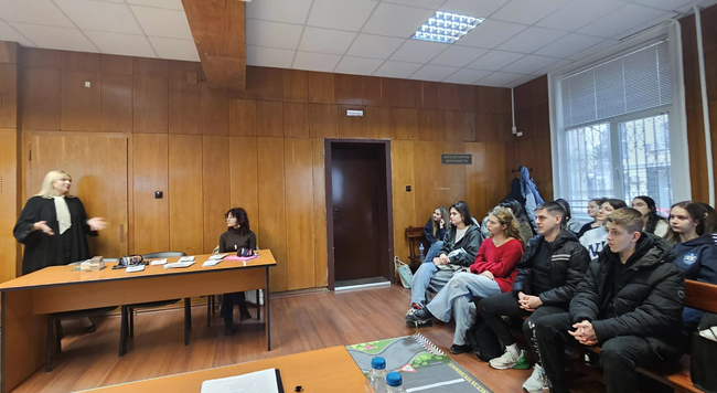 Община Варна: Продължава кампанията „С вкус на зависимост“ за превенция употребата на вейп устройства от младите хора