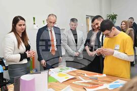 Мездра - STEM-кабинет - министър - откриване