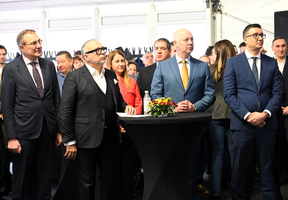 МТСП: Министър Гуцанов участва в откриването на нова производствена линия на „Нестле България“